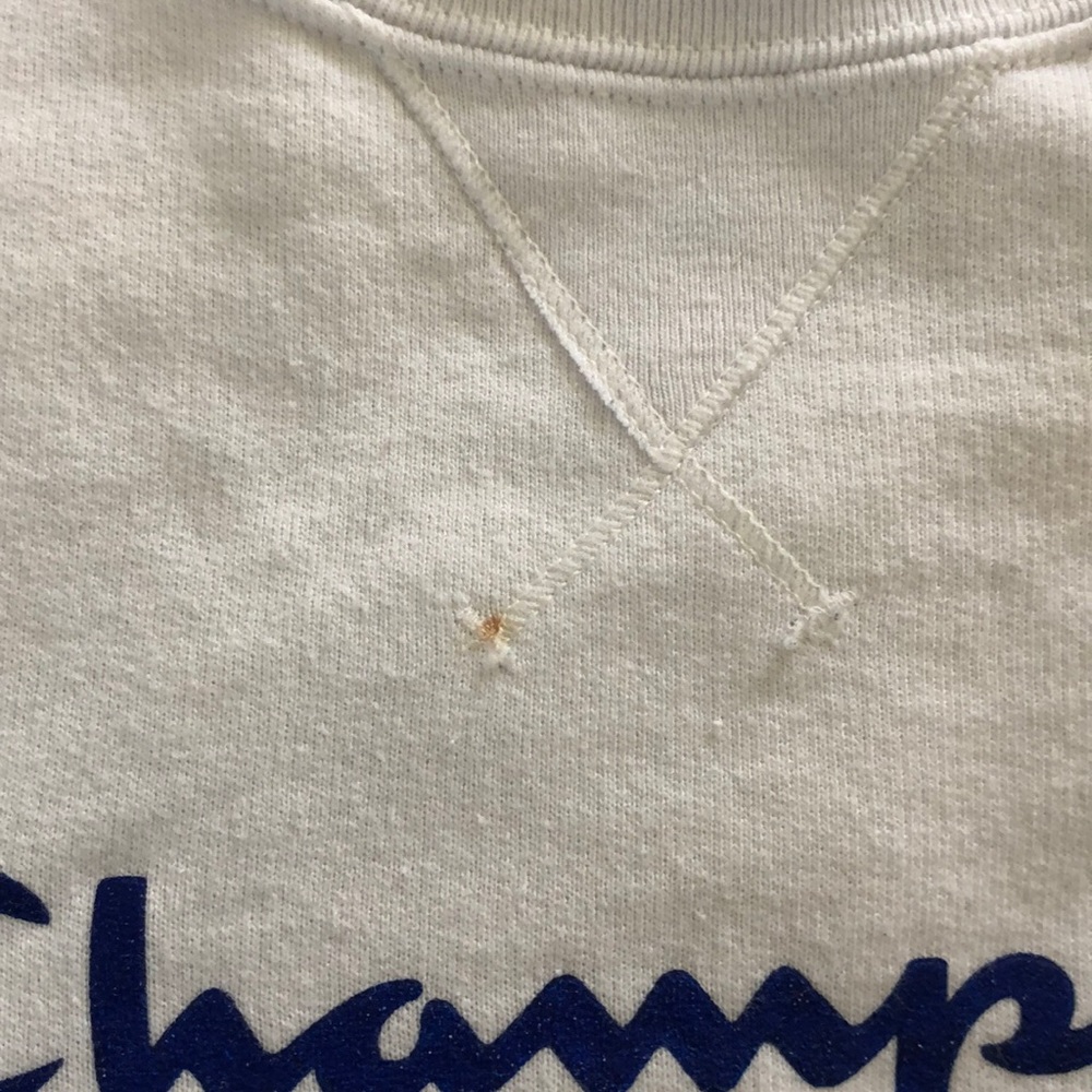 White Champion sweatshirt - Picture 3 of 3
